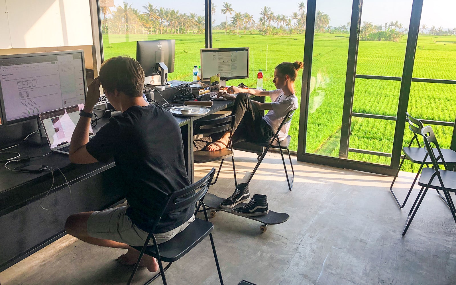 Bali Office: Jak jsme spustili největšího chatbota v ČR z Bali
